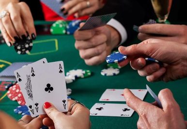 За стол покера: психология, математика и стратегии для победы